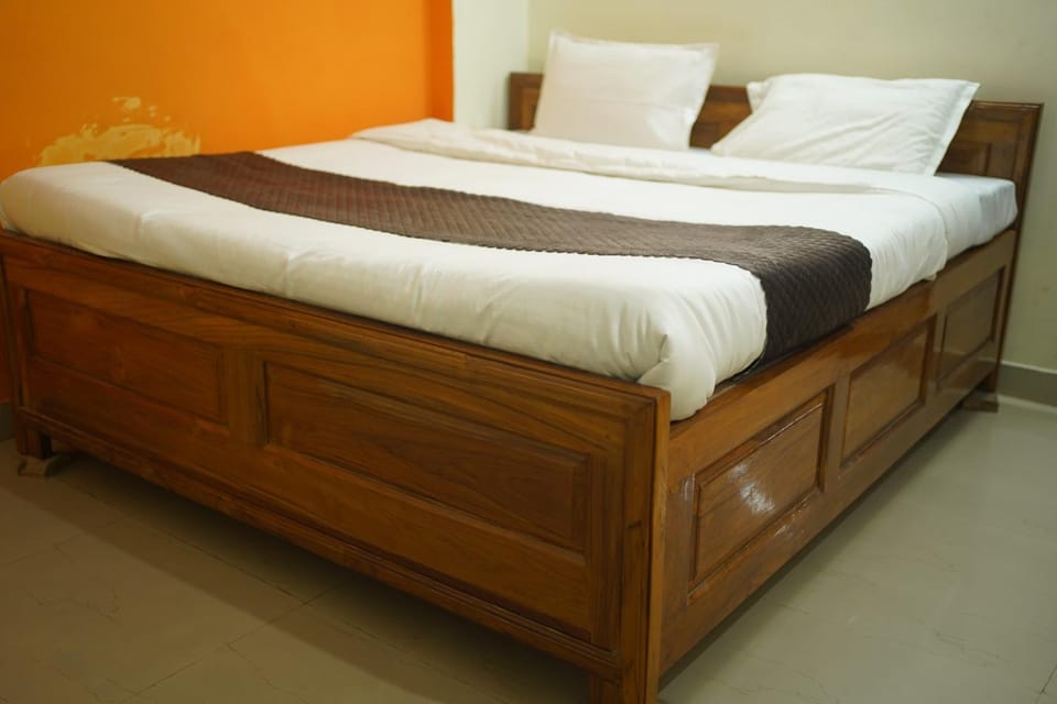The Night Homestay Apartment in Varanasi