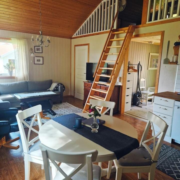 Gjestehus på bondegård, med båtutleie House in Trondelag