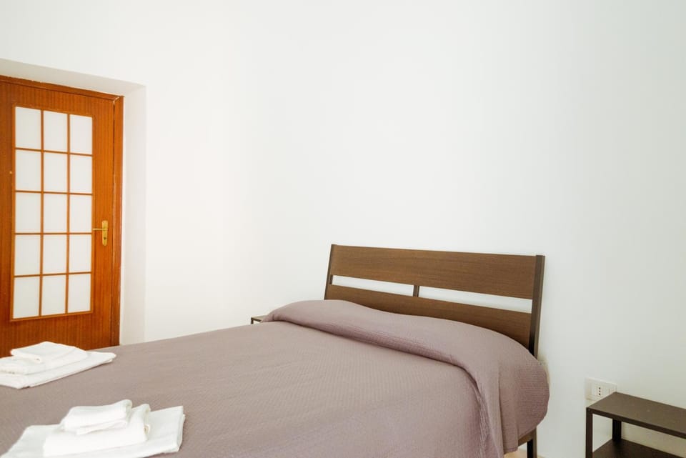 Santo 310 Bed and Breakfast in Naples