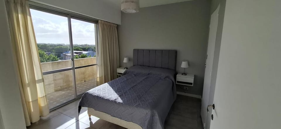 Departamento de 3 ambientes con cochera Apartment in Miramar