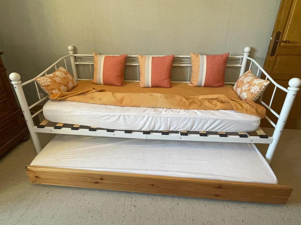 bunk bed