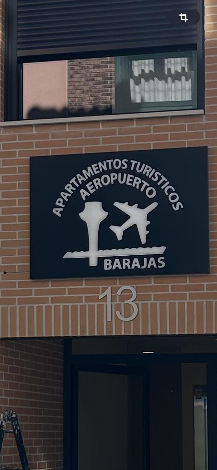 Apartamentos Turisticos Aeropuerto Barajas Apartment in Madrid
