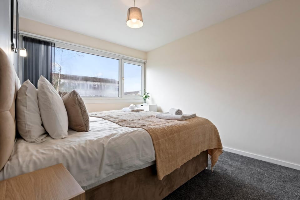 Charming 3 Bedroom House in Birmingham sleeps 7 House in Metropolitan Borough of Solihull