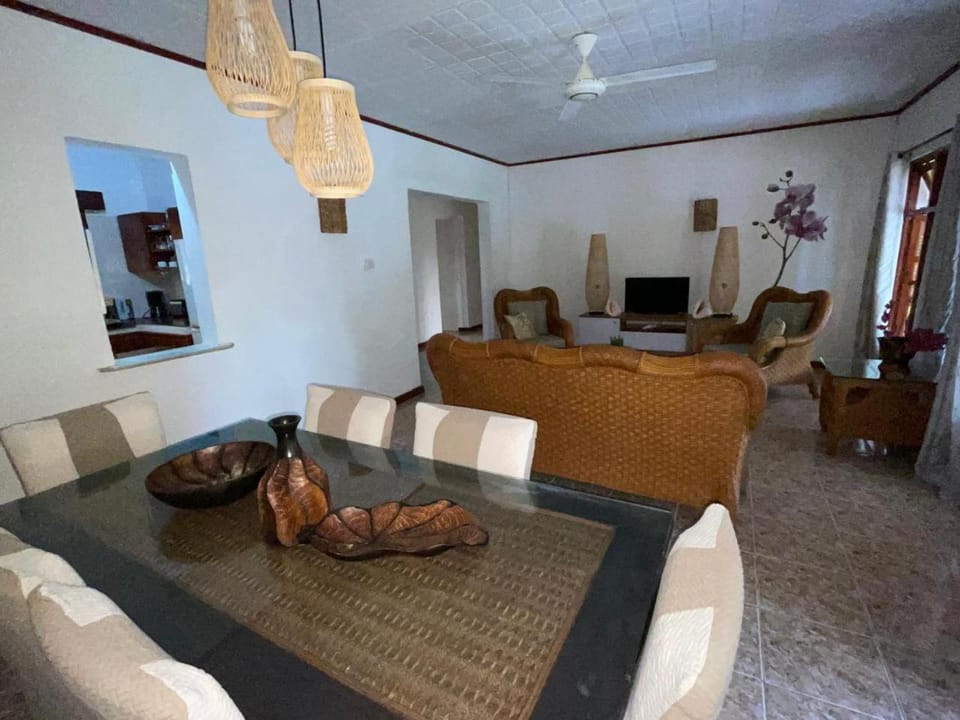 Orchid Sunset Guest House Bed and Breakfast in Africa