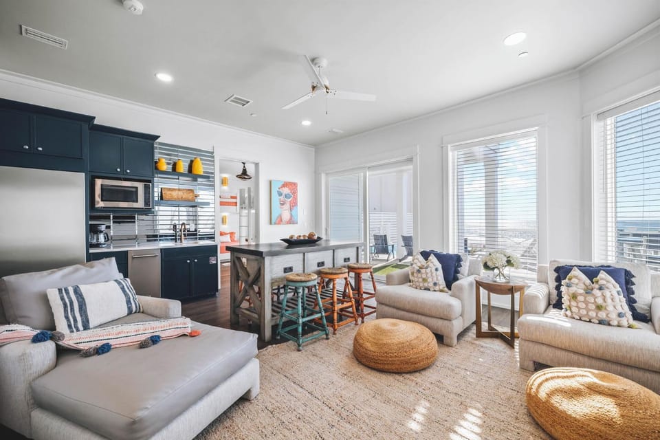 Patio, TV and multimedia, View (from property/room), Kitchen or kitchenette, Living room, Sea view