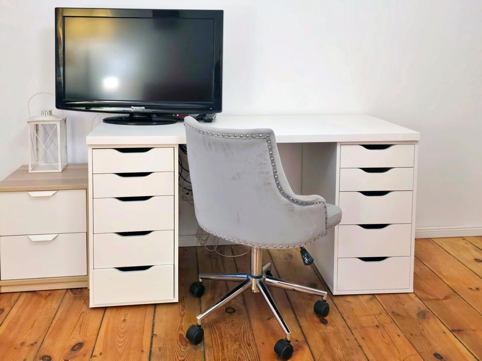 Typical Altbau in the heart of Berlin Wedding Apartment in Berlin