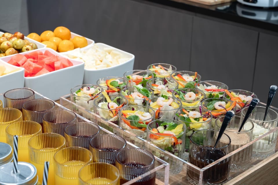 Restaurant/places to eat, Food and drinks, Food, Buffet breakfast