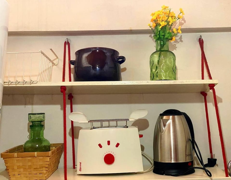 Coffee/tea facilities, Kitchen or kitchenette, toaster