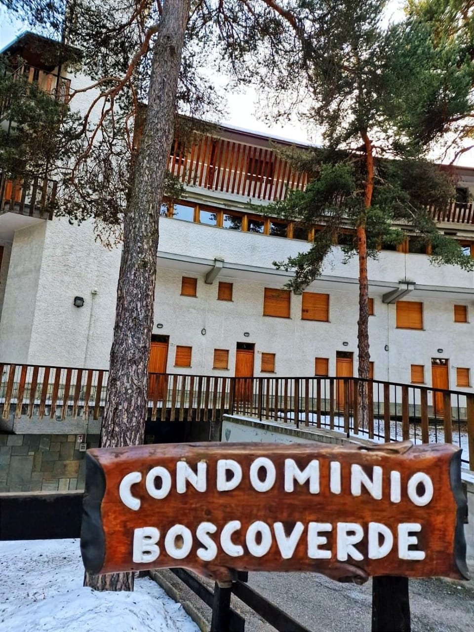 Property building, Day, Street view