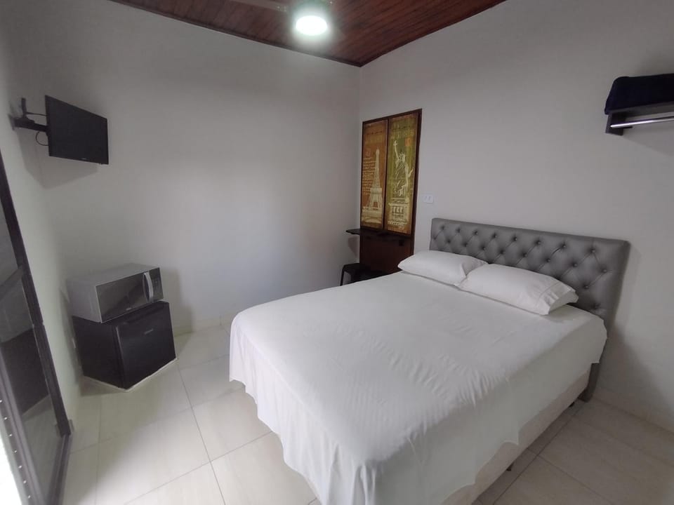 Família Bonette II Bed and Breakfast in Cananéia