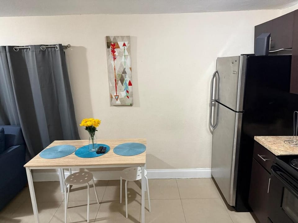 1Bed Abode Near Main Attractions Apartment in Coral Gables