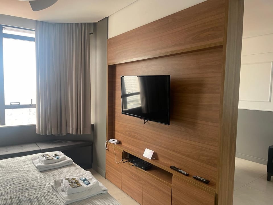 Communal lounge/ TV room, Bed, TV and multimedia, Photo of the whole room, Bedroom