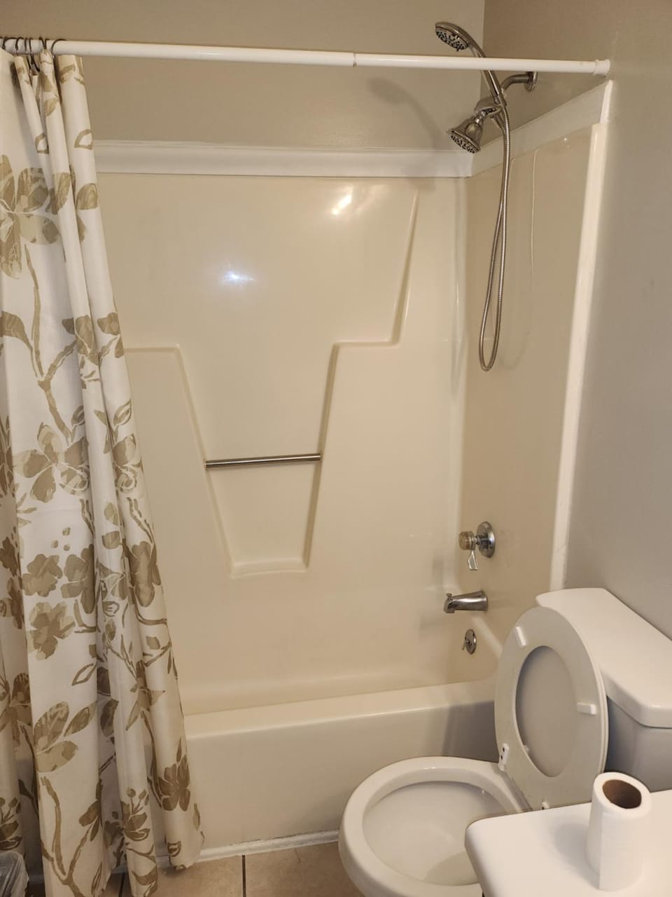 Perfect and Cozy Room off West Wendover Vacation rental in Greensboro