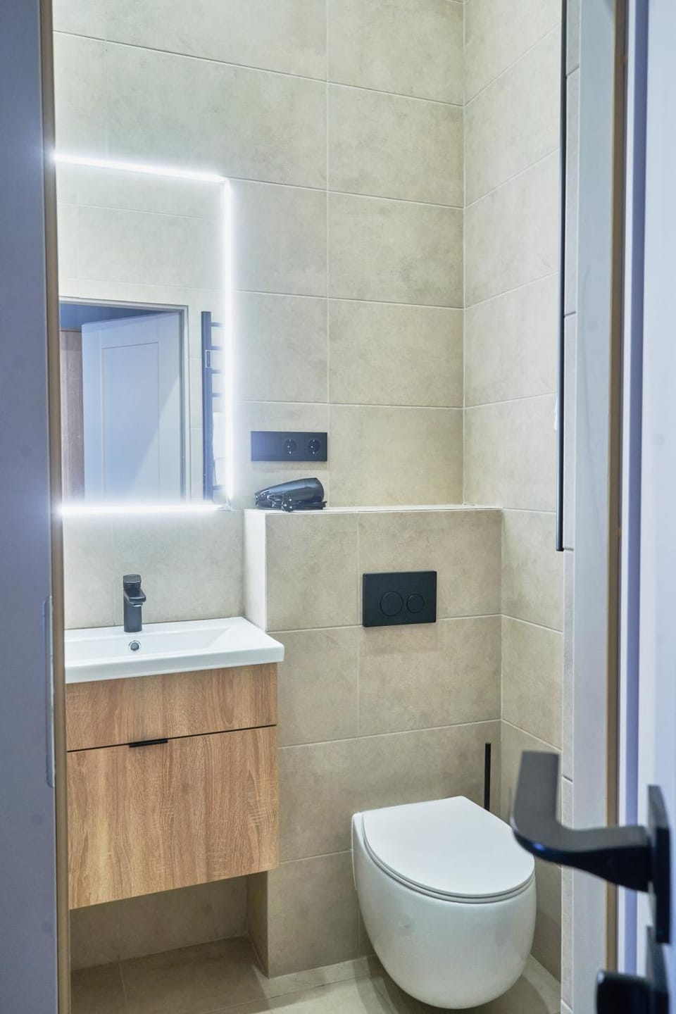 Shower, Toilet, Bathroom, hair dryier