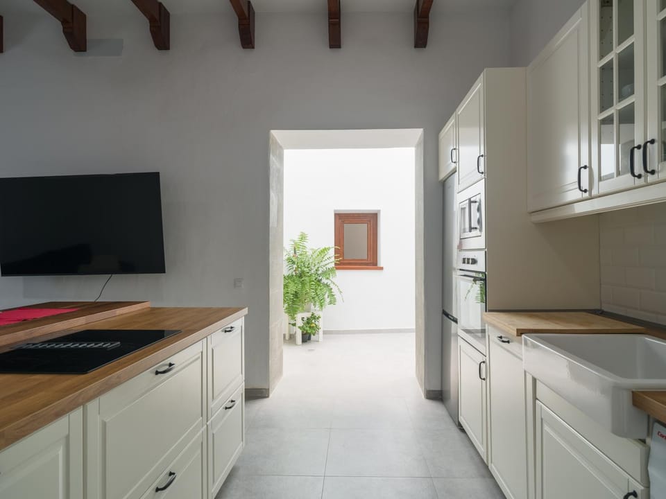 Old Palace In The Historic Center House in Comarca Sur