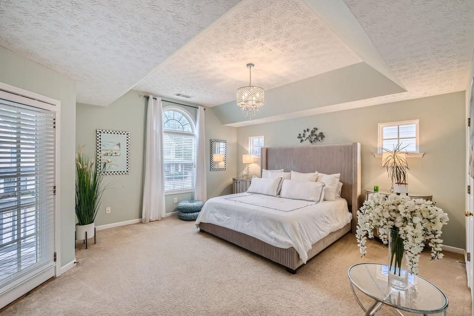 Bed, Photo of the whole room, Bedroom