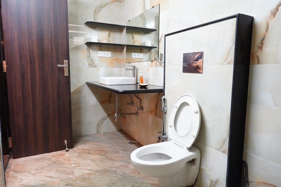 Toilet, Bathroom