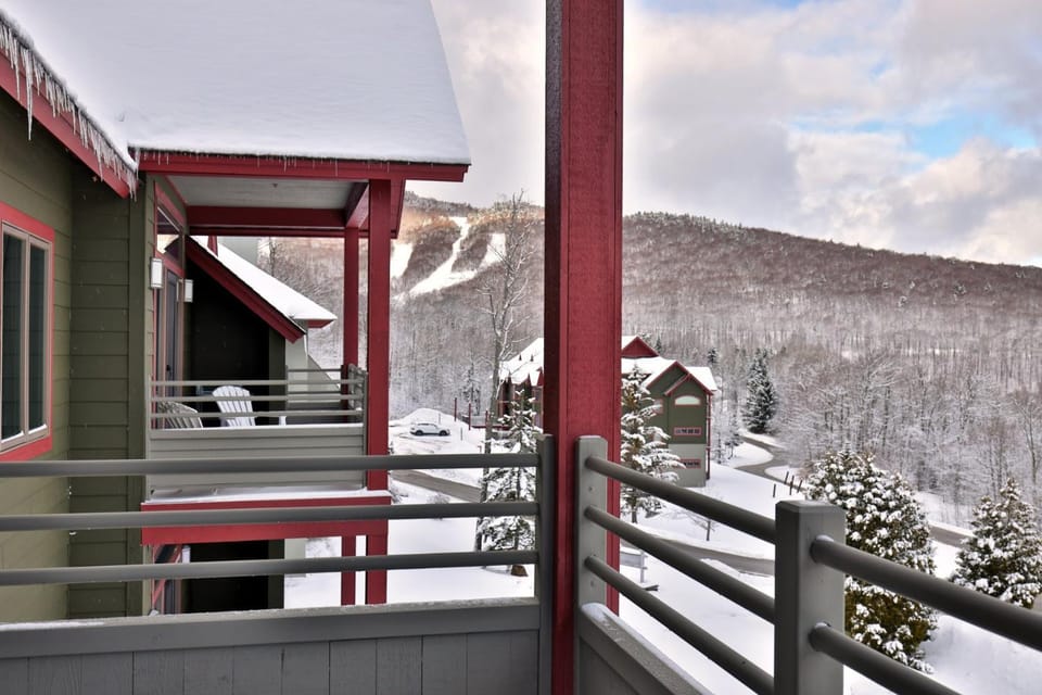 Natural landscape, Balcony/Terrace, Mountain view