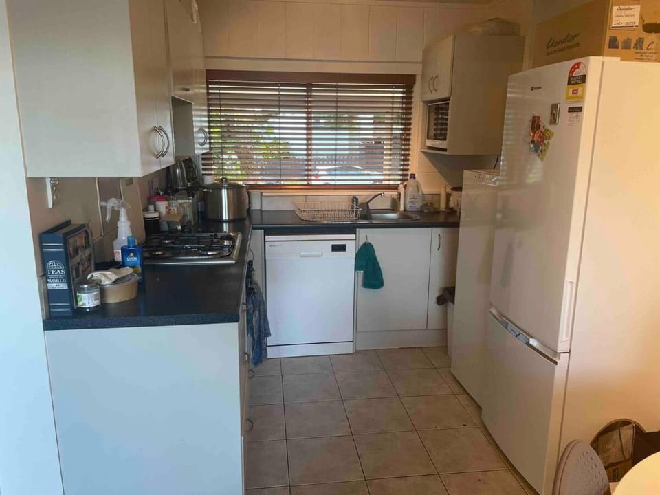 Comfortable townhouse with aircon, huge balcony & hot tub Apartment in Auckland