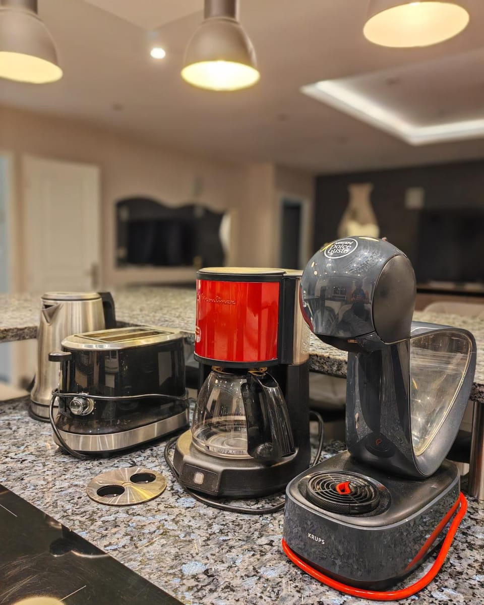 Coffee/tea facilities
