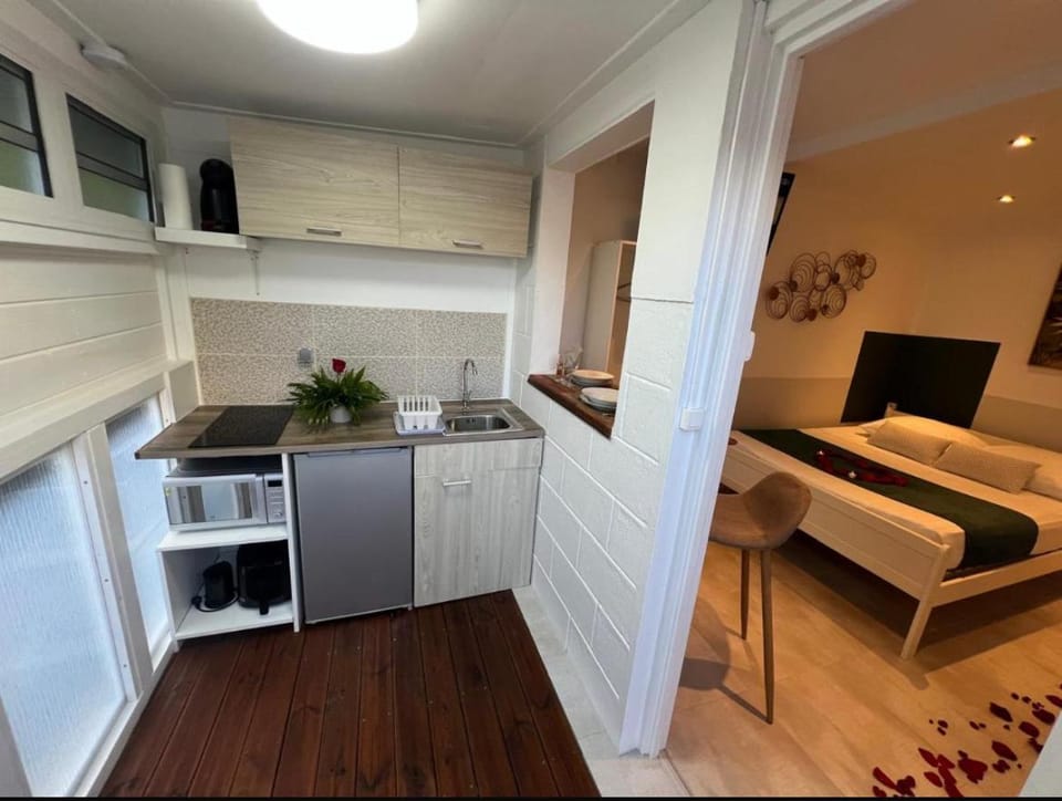 Kitchen or kitchenette, stove