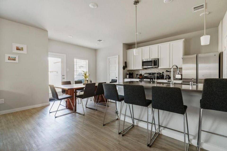 Beautiful spacious house with great location! House in Texas