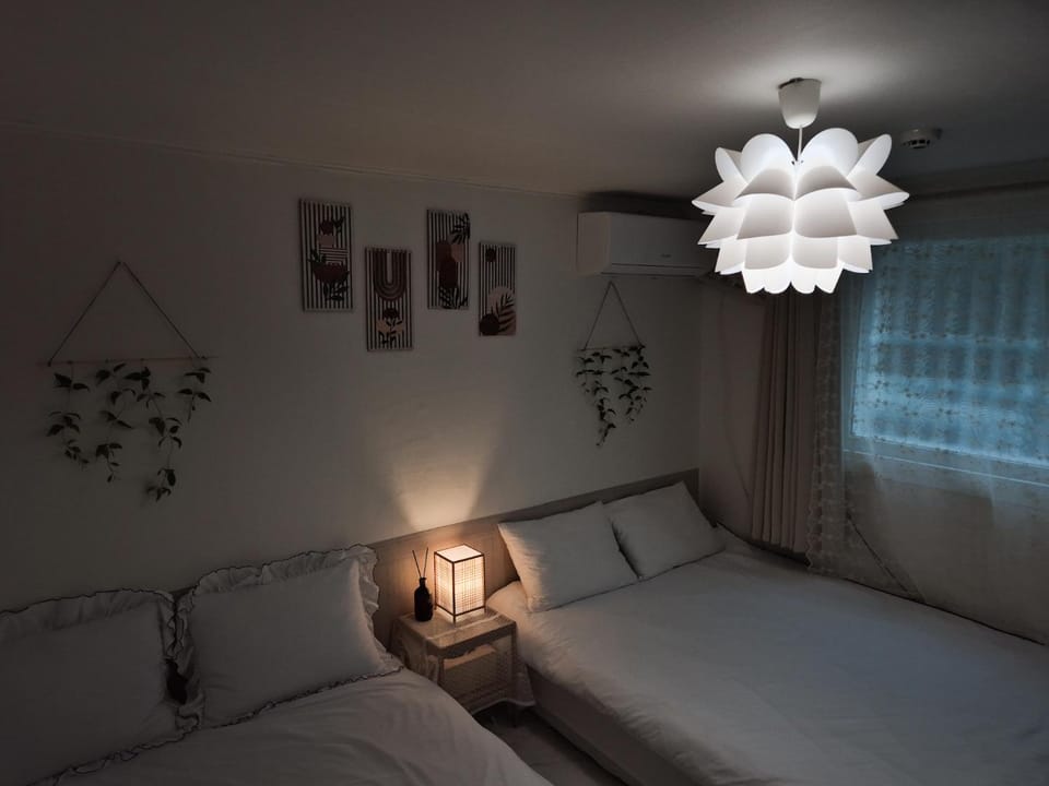 Stay Lucky - Amsa Station 암사역도보2분 KSPO LOTTEWORLD 올림픽경기장 롯데월드 롯데타워 아산병원 강남20분 Apartment in Seoul