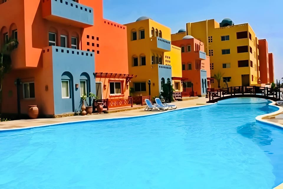 Property building, Swimming pool