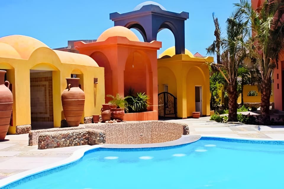 Property building, Swimming pool