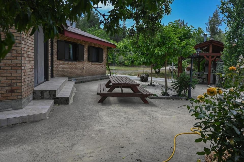 Orama Mountain Villa Farmakas Villa in Limassol District