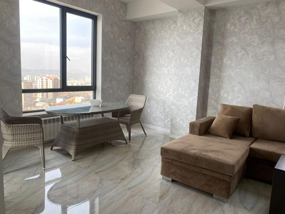 Three bedroom 4beds 3 bathroom 3 terrace MEGA MALL Hills Sports & Spa adjacent120Meter13Ff Apartment in Yerevan