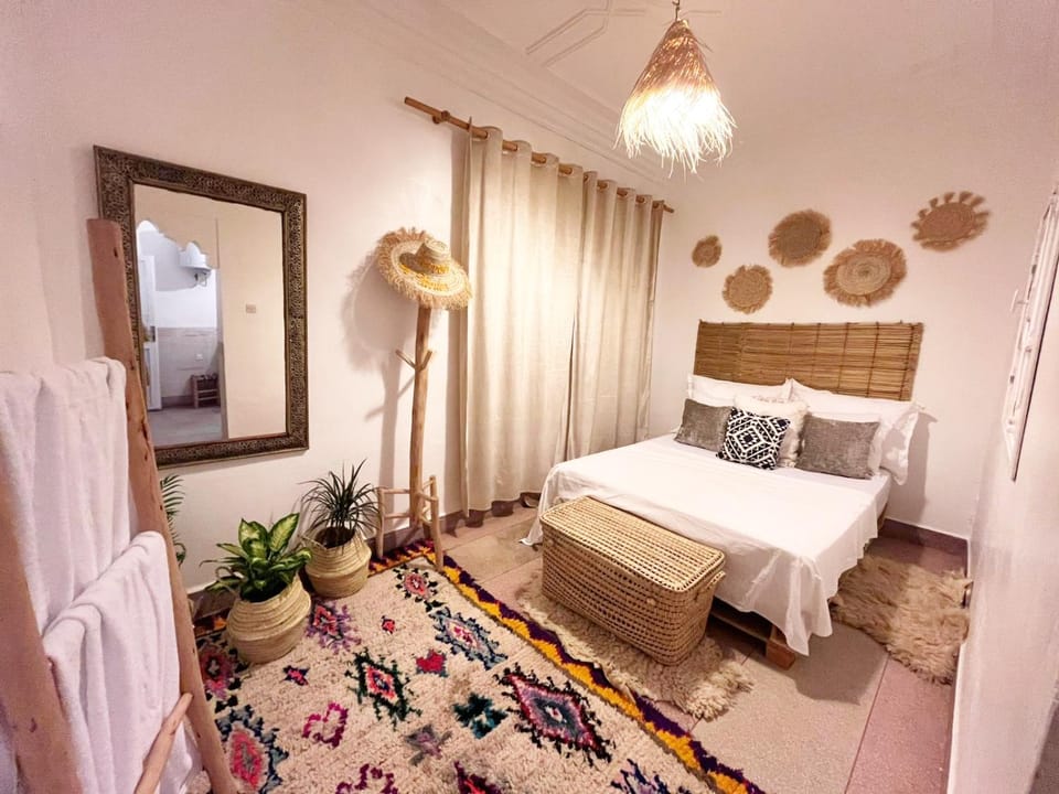 Bed, Bedroom, wardrobe