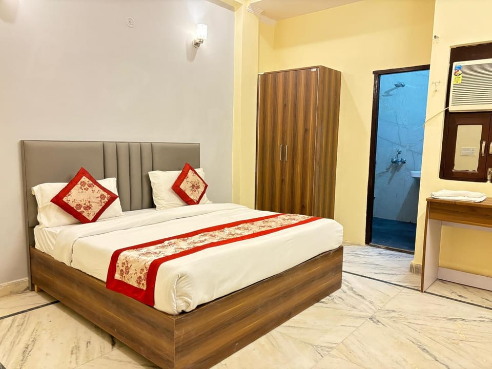 Hotel Vegas Corporate Suites By Aura Hotel in Noida