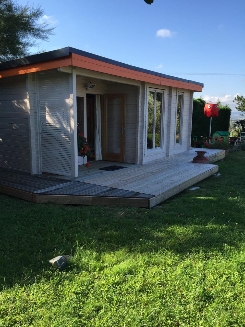 chalet tamaris bois Bed and Breakfast in Occitanie