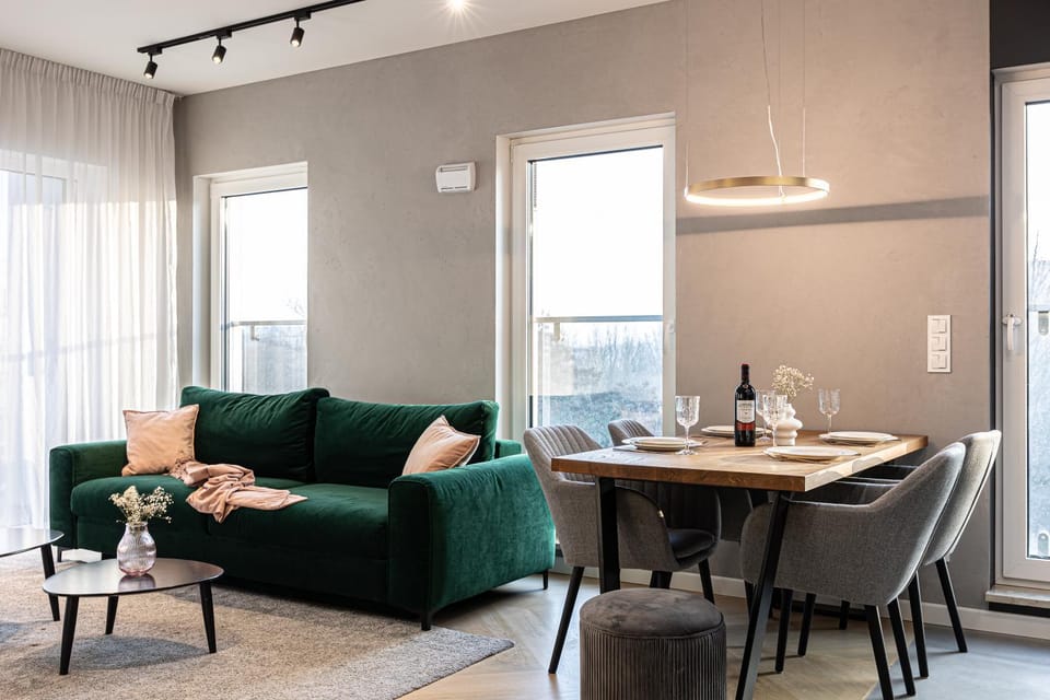 Living room, Seating area, Dining area