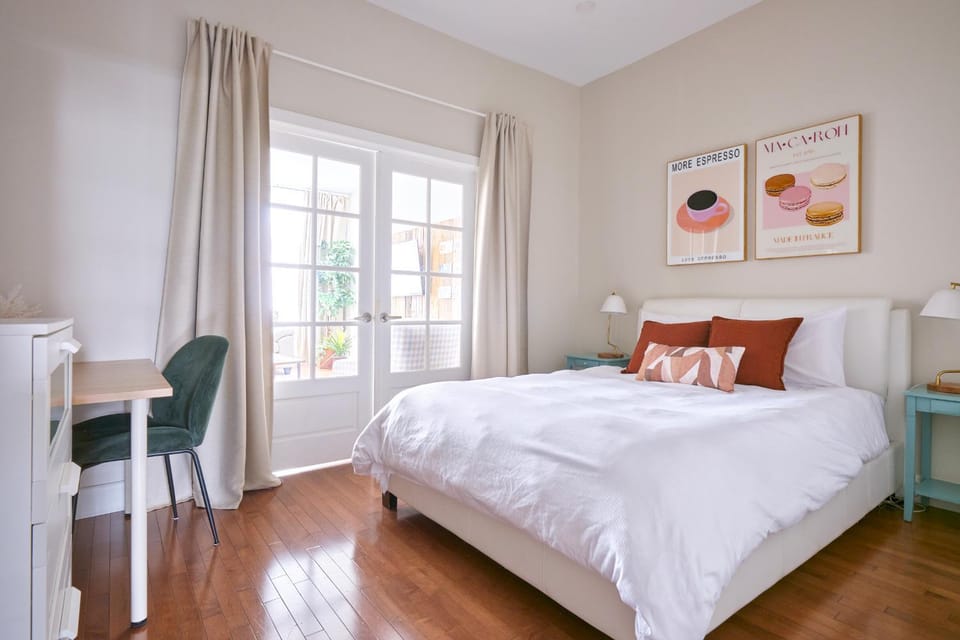 Bed, Bedroom