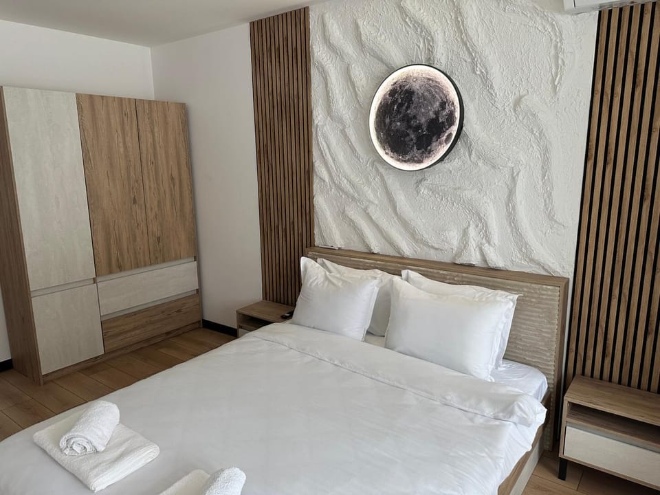 Bed, Photo of the whole room, Bedroom, wardrobe