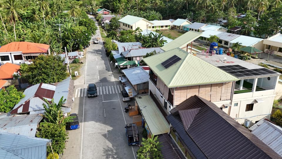Property building, Day, Neighbourhood, Bird's eye view, City view, Street view, Location, Parking