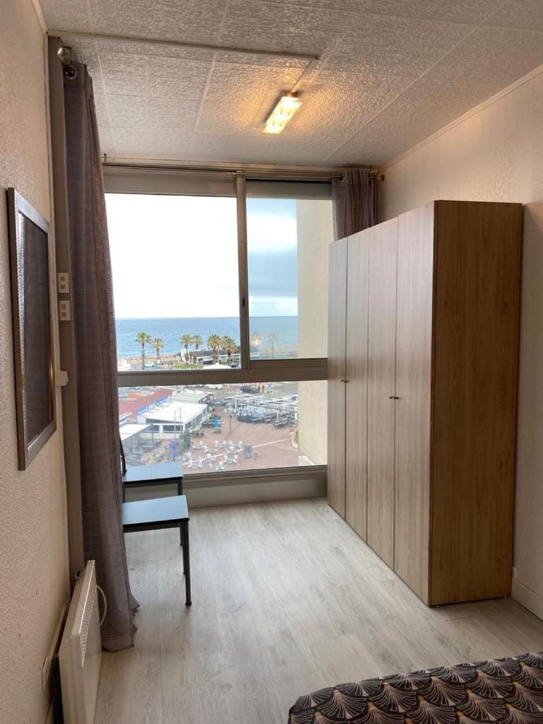 Appartement à Saint-Cyprien Plage Apartment in Saint-Cyprien