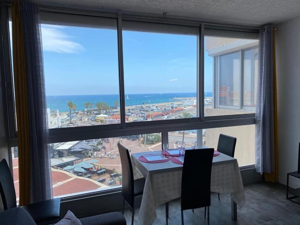 Appartement à Saint-Cyprien Plage Apartment in Saint-Cyprien