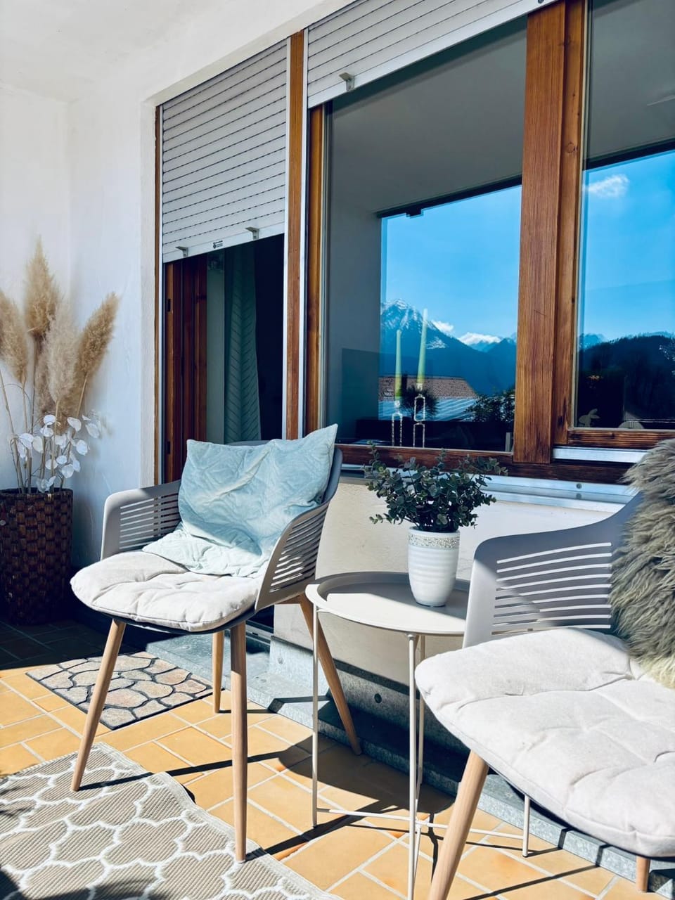 View (from property/room), Balcony/Terrace, Mountain view