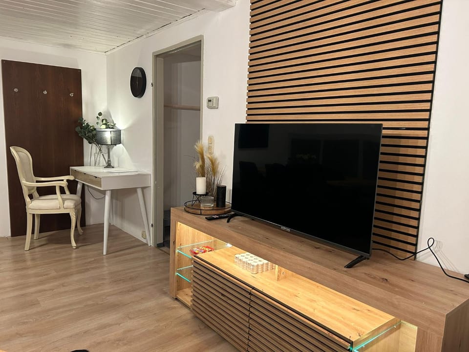 Living room, Photo of the whole room