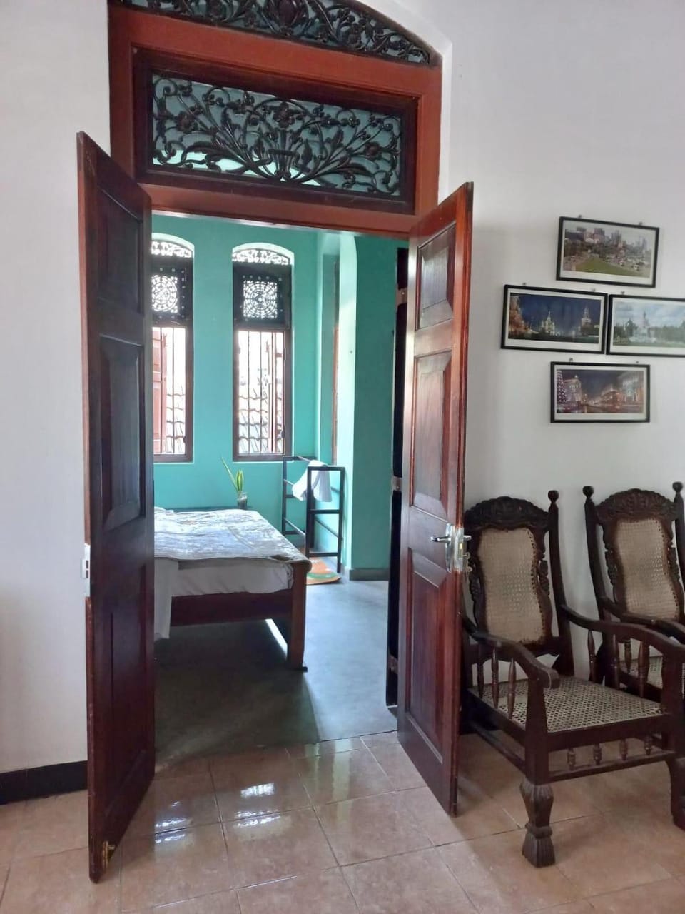 Living room, Photo of the whole room, Seating area