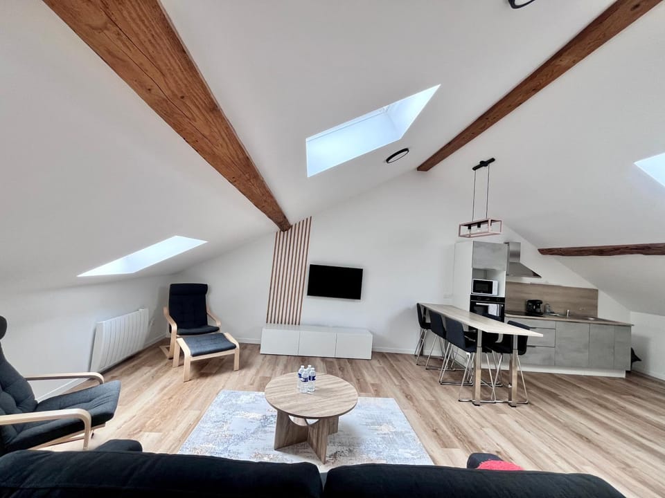 TV and multimedia, Living room, Seating area