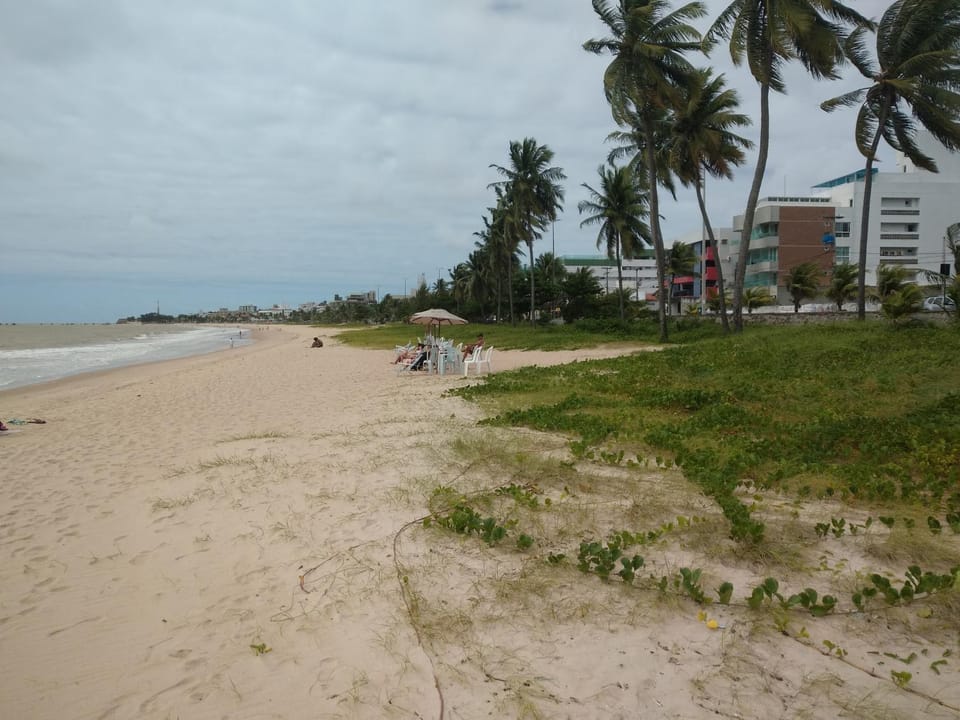 Espaçoso apto em Manaíra a 50mts da areia Apartment in João Pessoa