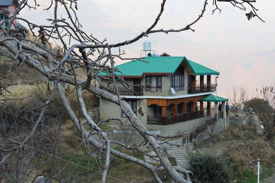 valley view chalet Chalet in Himachal Pradesh