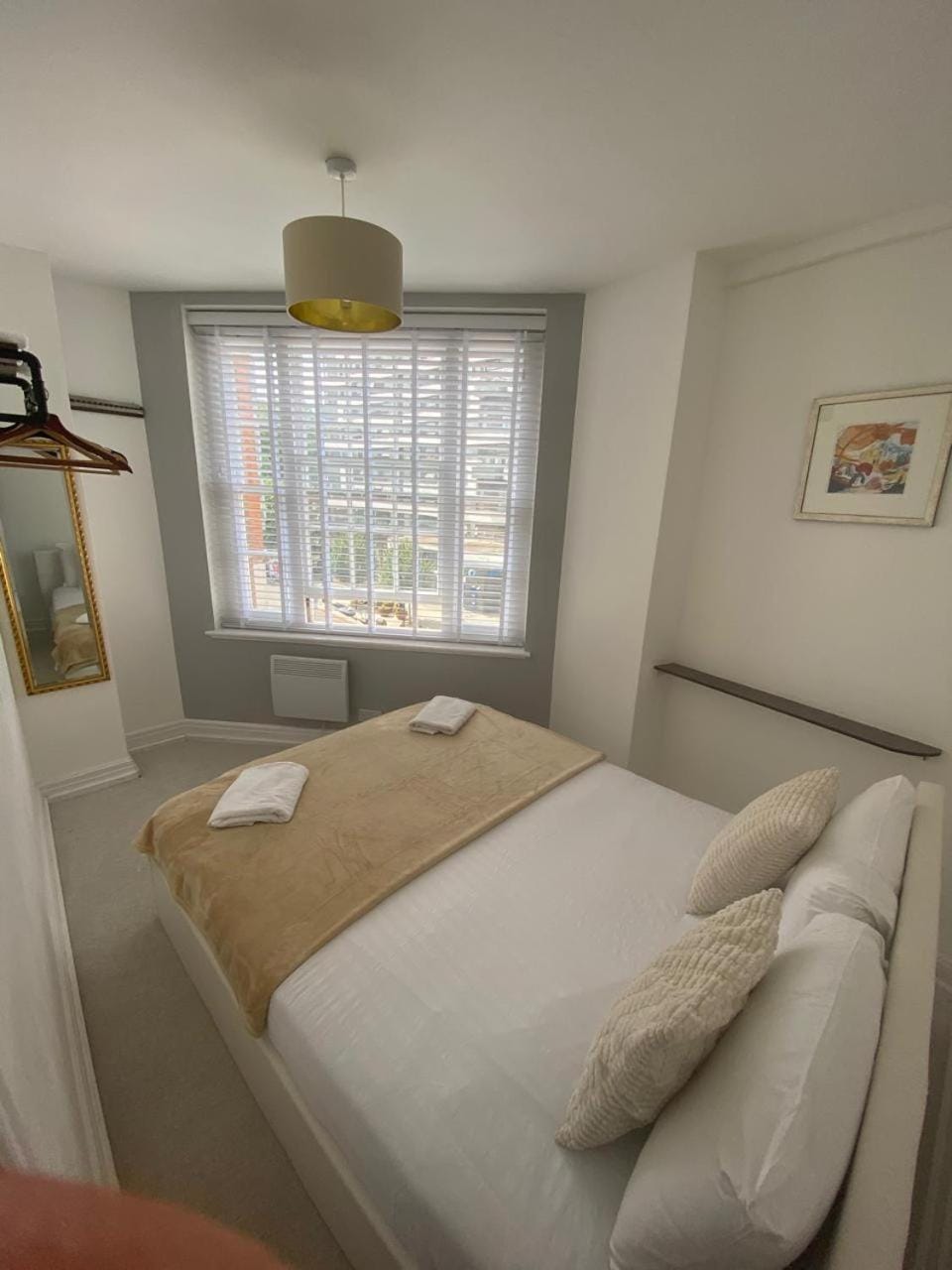 Other, Photo of the whole room, Bedroom