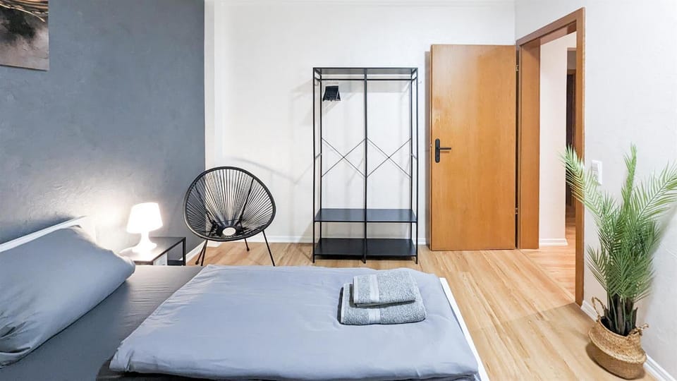 Bed, Photo of the whole room, Bedroom, wardrobe