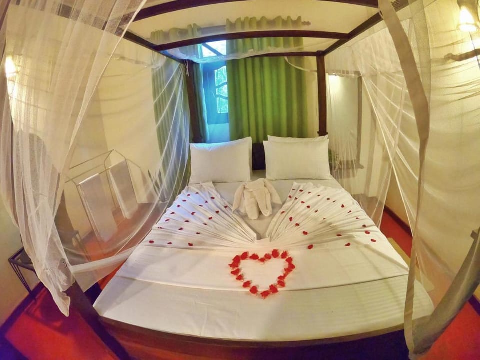 Sea Waves Home Stay Villa in Southern Province