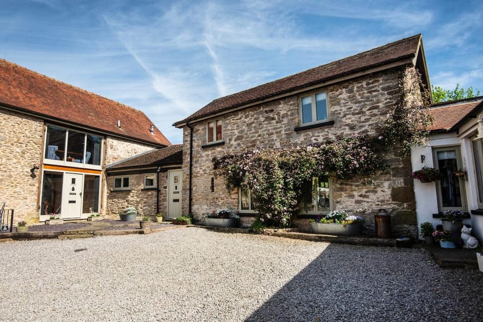 Property building, Inner courtyard view